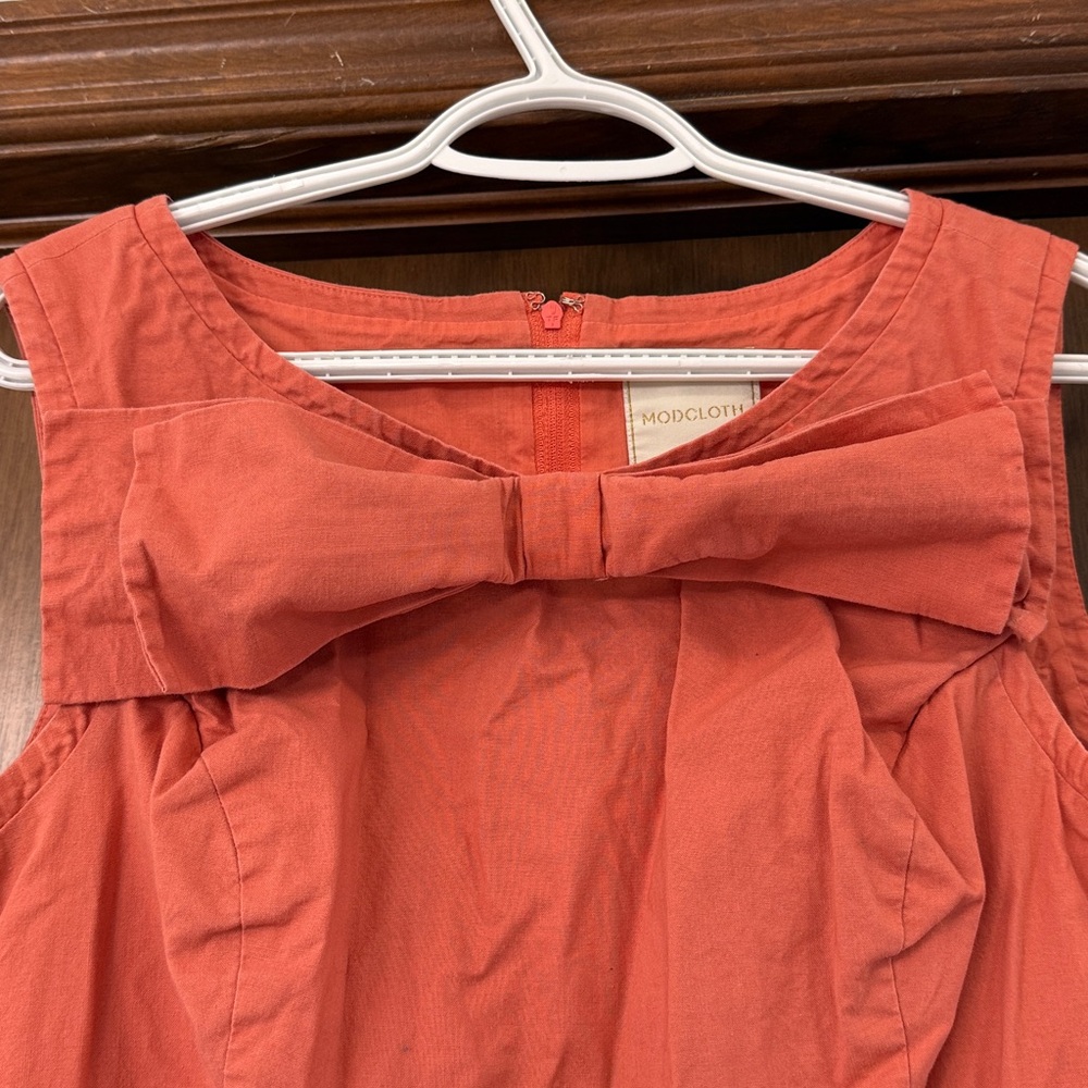 ModCloth Coral Bow Dress - Picture 4 of 9